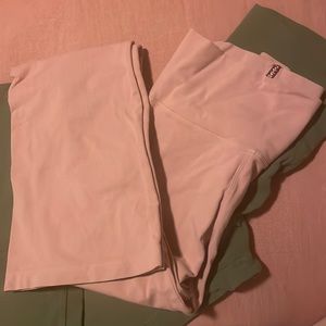 Hard tail yoga pants twofer EUC